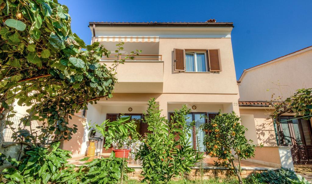 Apartment Delton Fažana Cameră foto